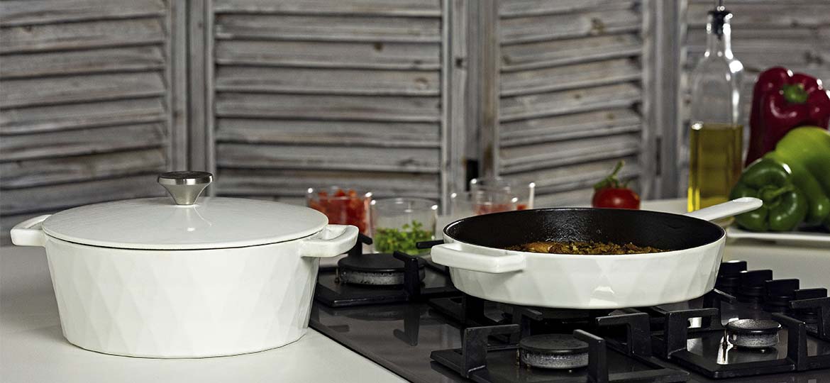 Cocotte y sartén Hearthstone Cookware